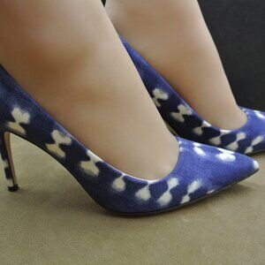 EUC J. Crew Italian Blue & White Heels Pumps Size 6 M Pointed Toe Elsie with Box